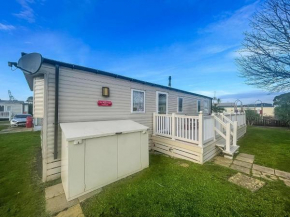 6 Berth Caravan With Decking And Wifi At Suffolk Sands Holiday Park Ref 45040G